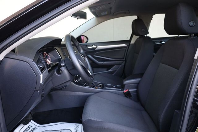 2019 Volkswagen Jetta R-Line - 23073639 - 16