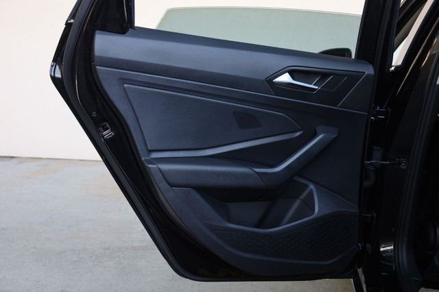 2019 Volkswagen Jetta R-Line - 23073639 - 18