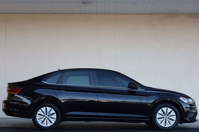 2019 Volkswagen Jetta R-Line - 23073639 - 1