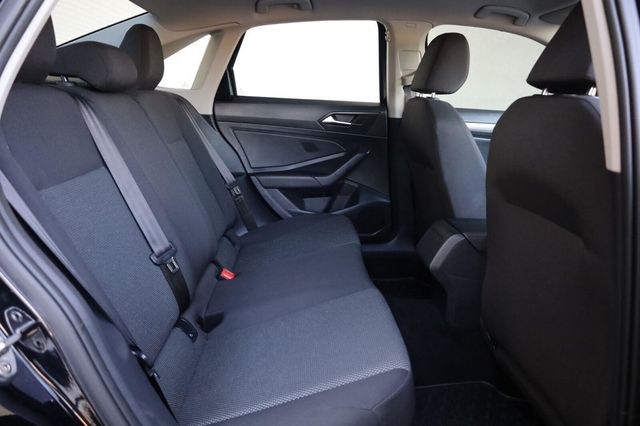 2019 Volkswagen Jetta R-Line - 23073639 - 22