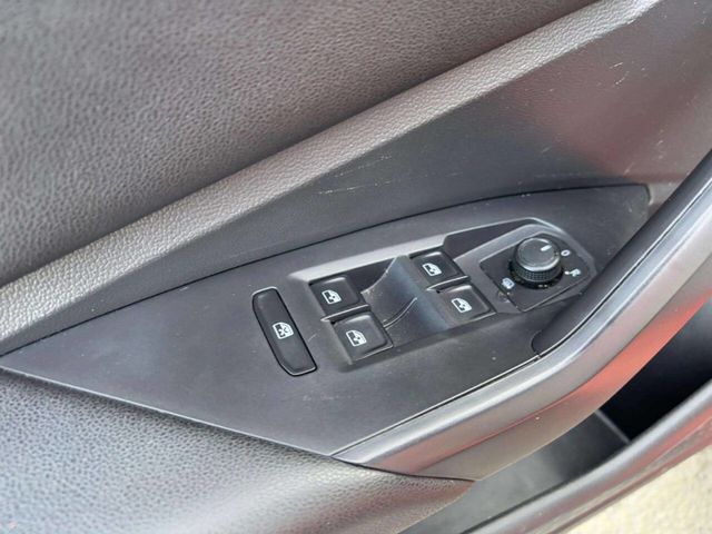 2019 Volkswagen Jetta R Line 4dr Sedan - 22944642 - 13