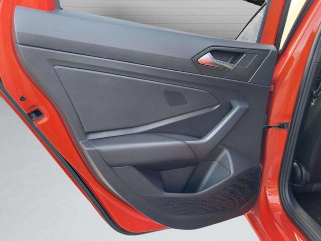 2019 Volkswagen Jetta R Line 4dr Sedan - 22944642 - 18