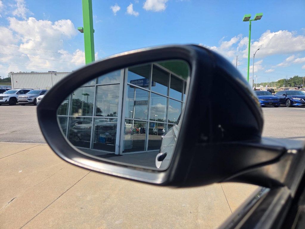 2019 Volkswagen Jetta R-Line photo 20