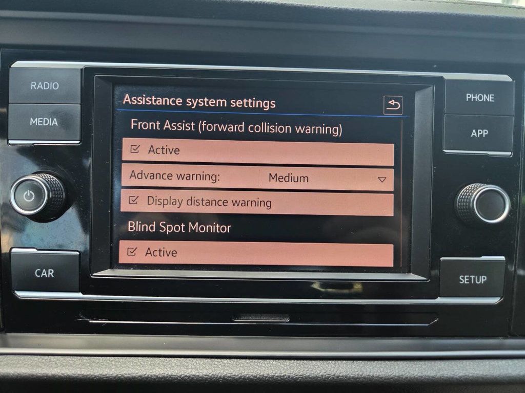 2019 Volkswagen Jetta R-Line photo 27