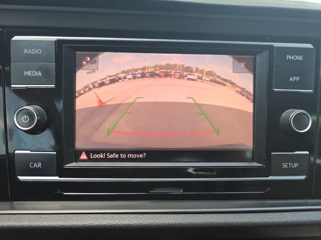 2019 Volkswagen Jetta R-Line photo 28