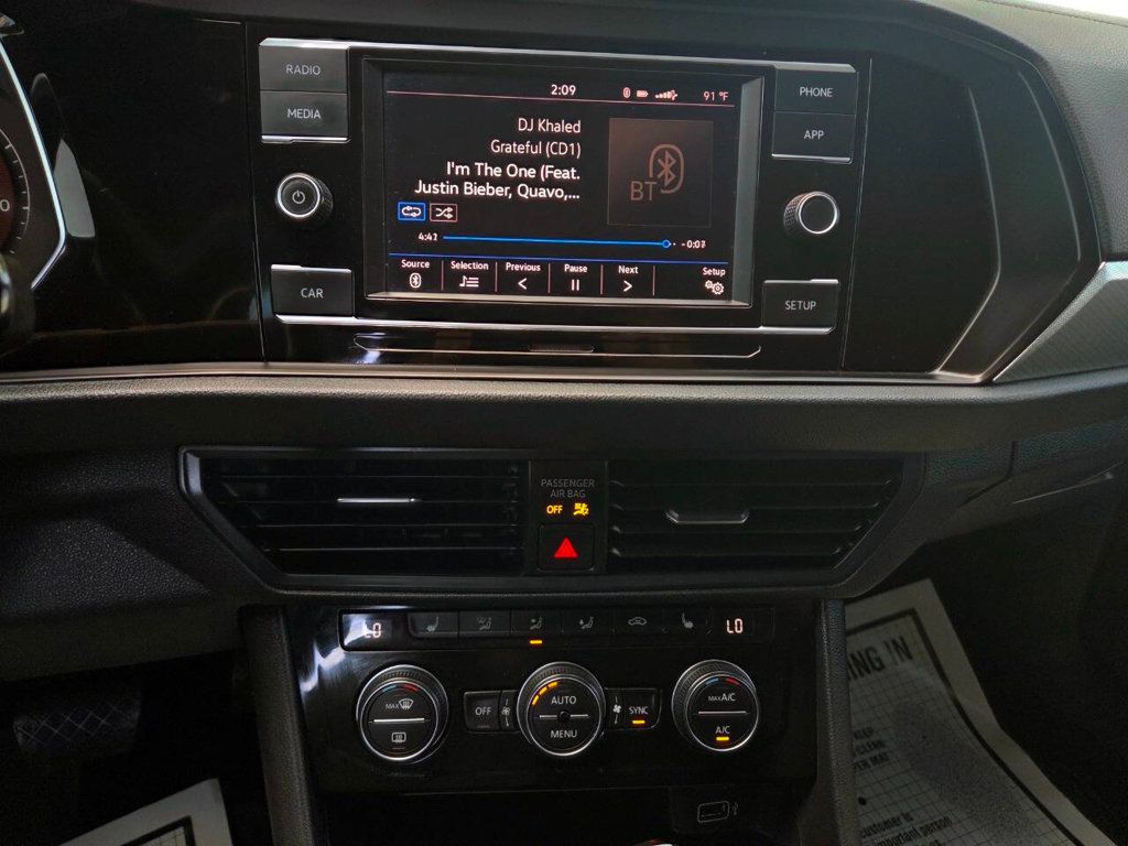 2019 Volkswagen Jetta R-Line photo 29