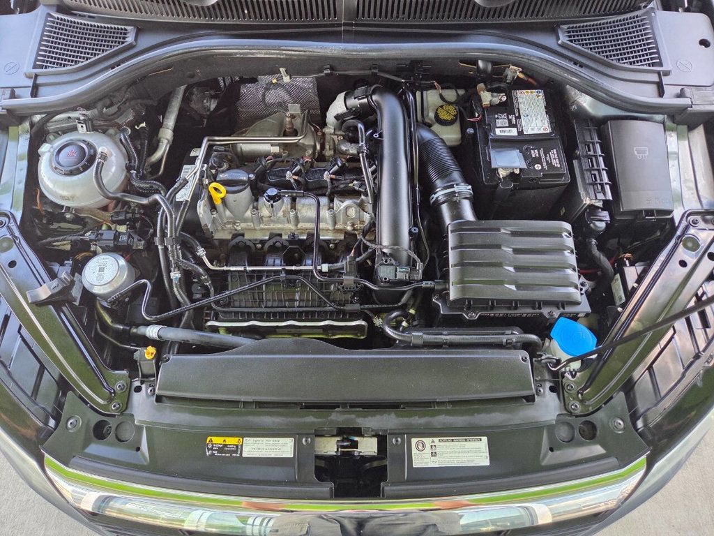 2019 Volkswagen Jetta R-Line photo 39