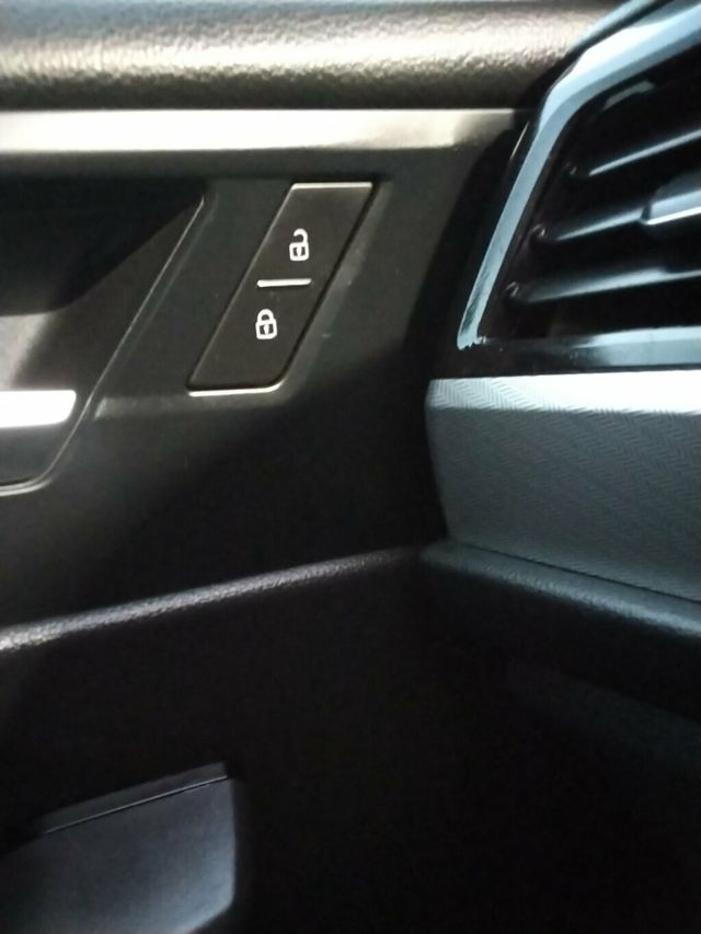 2019 Volkswagen Jetta R-LINE TURBO - 23039136 - 22