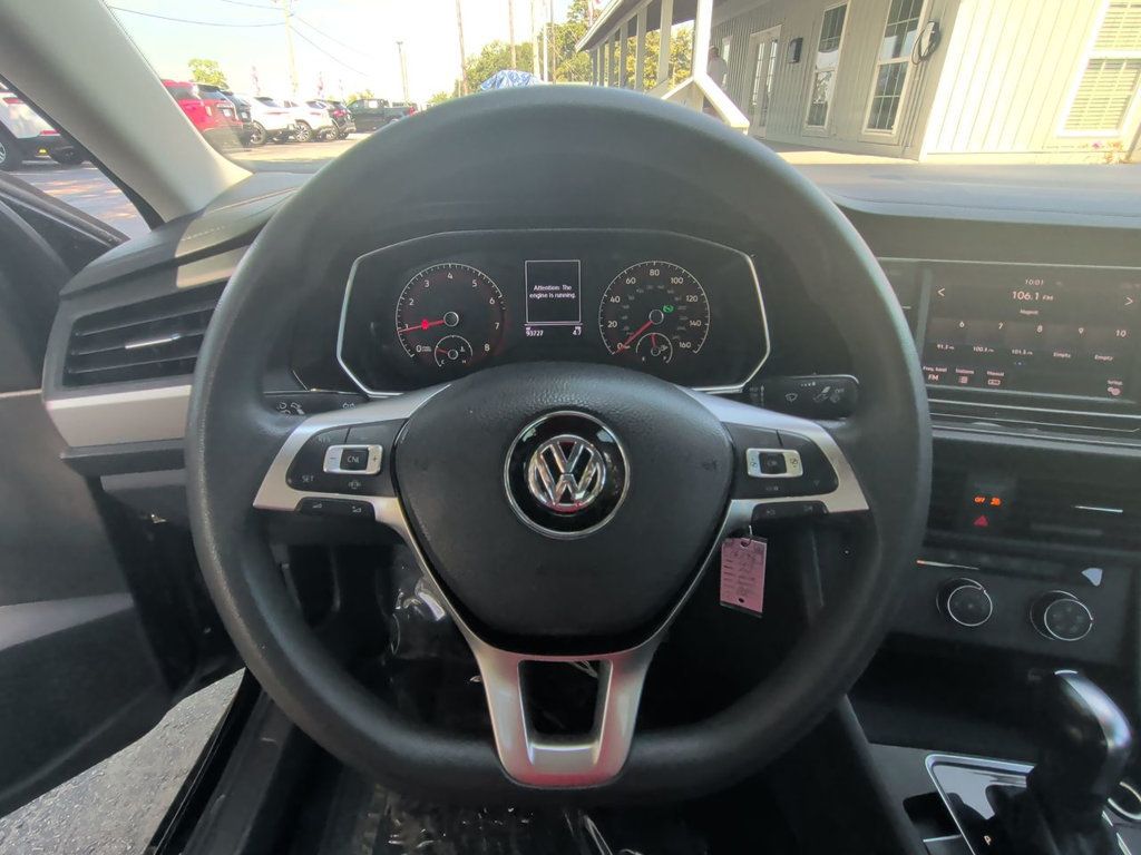 Volkswagen Jetta photo 15