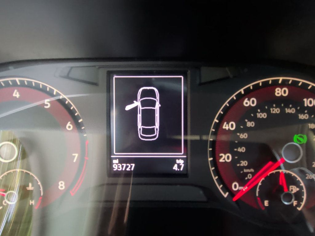 Volkswagen Jetta photo 16