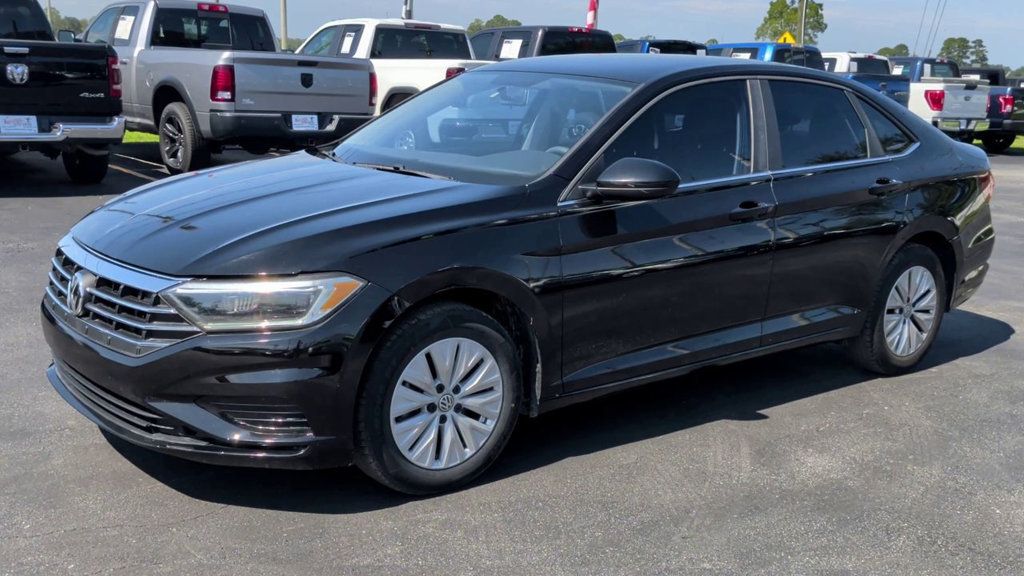 Volkswagen Jetta photo 4