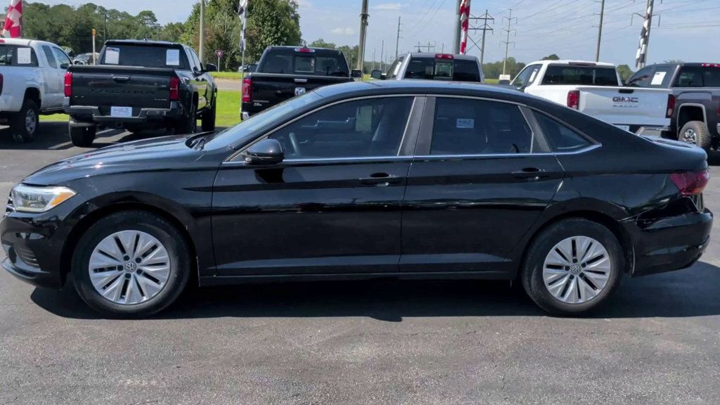 Volkswagen Jetta photo 5