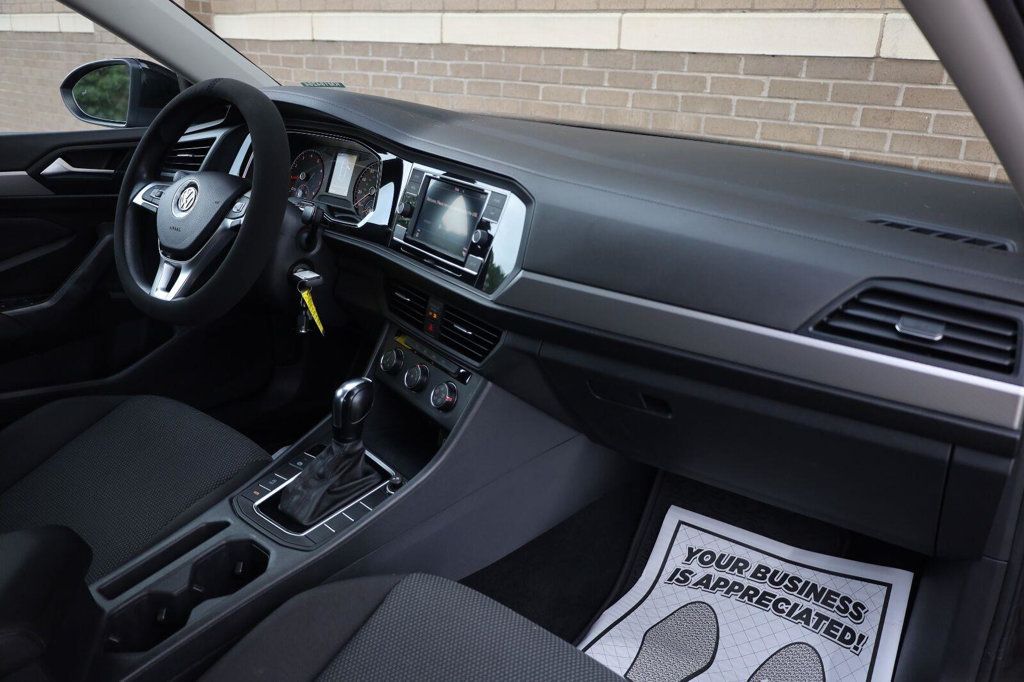 Volkswagen Jetta photo 28