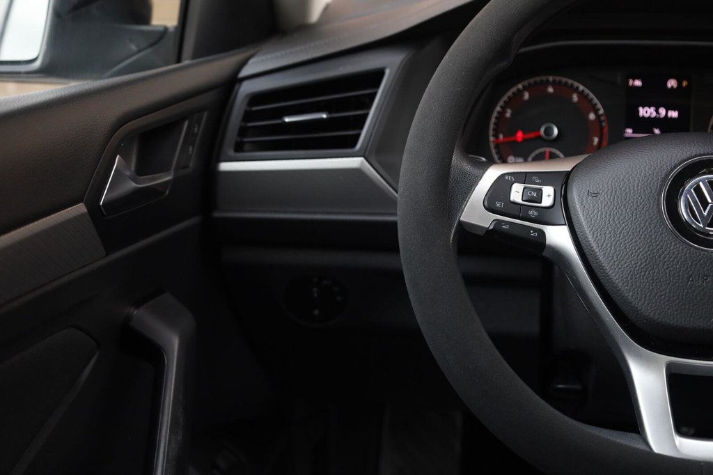 Volkswagen Jetta photo 31