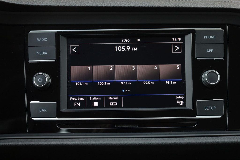 Volkswagen Jetta photo 36