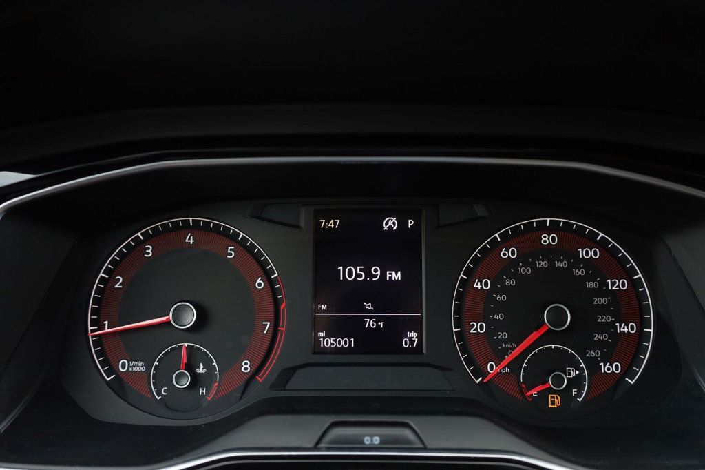 Volkswagen Jetta photo 44