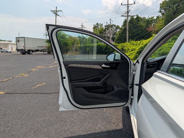 2019 Volkswagen Jetta SEL Premium - 23066933 - 9