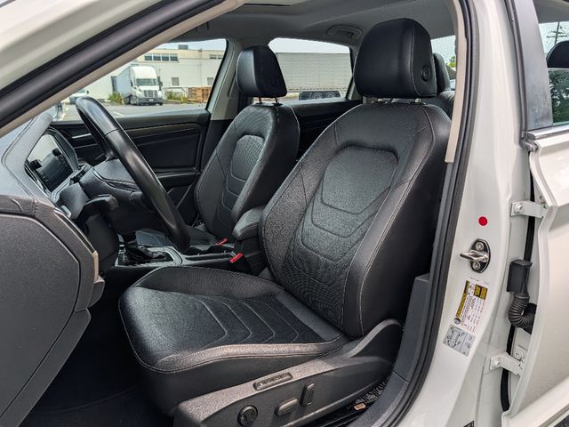 2019 Volkswagen Jetta SEL Premium - 23066933 - 13