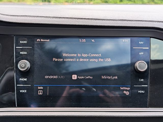2019 Volkswagen Jetta SEL Premium - 23066933 - 25