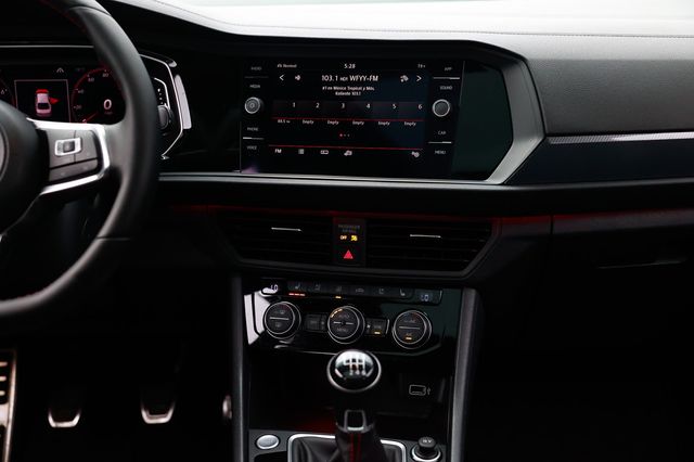 2019 Volkswagen Jetta GLI S Manual - 22940214 - 36