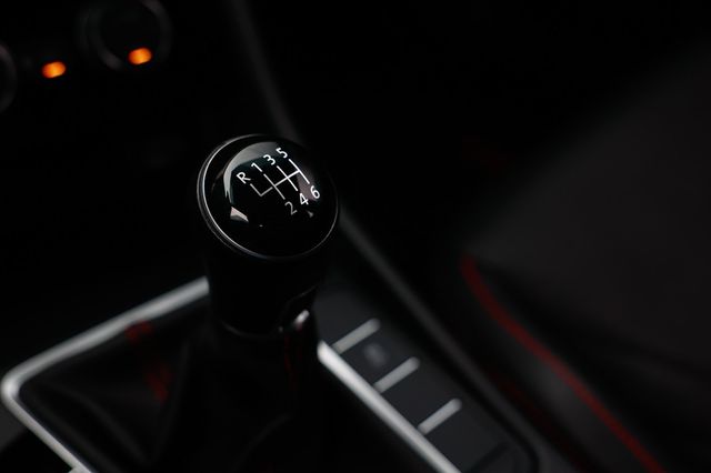 2019 Volkswagen Jetta GLI S Manual - 22940214 - 42