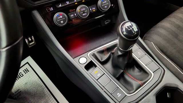 2019 Volkswagen Jetta GLI S Manual - 22972389 - 15