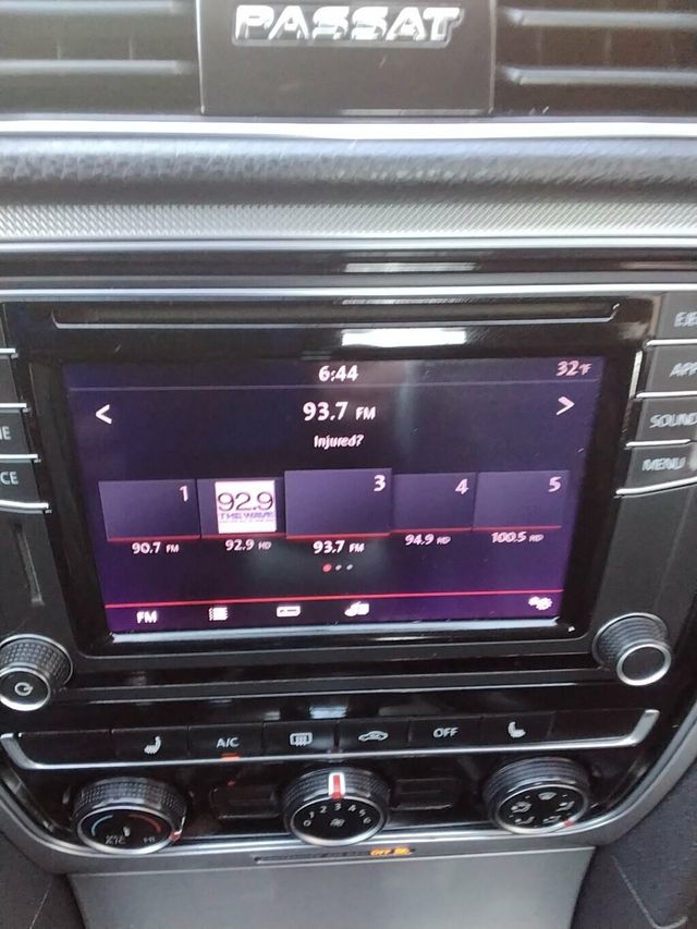 2019 Volkswagen Passat 2.0T Wolfsburg Edition Automatic - 22959850 - 18