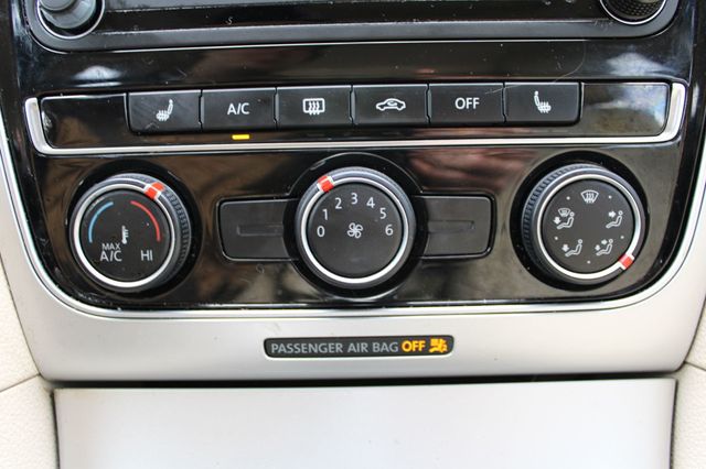 2019 Volkswagen Passat 2.0T Wolfsburg Edition Automatic - 22955318 - 18