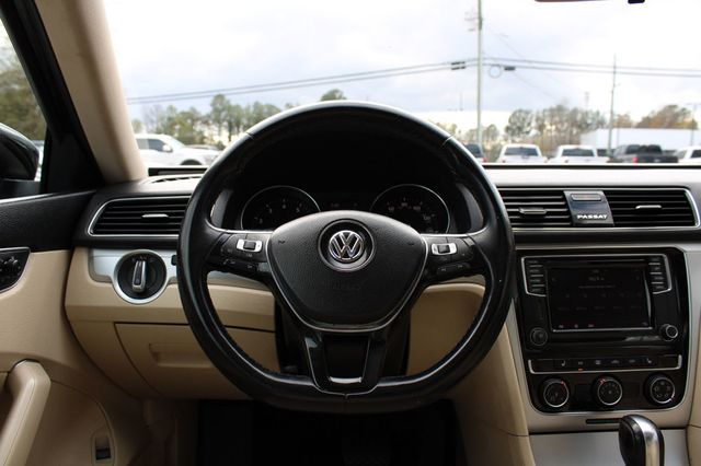 2019 Volkswagen Passat 2.0T Wolfsburg Edition Automatic - 22955318 - 22