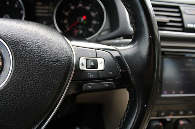 2019 Volkswagen Passat 2.0T Wolfsburg Edition Automatic - 22955318 - 25