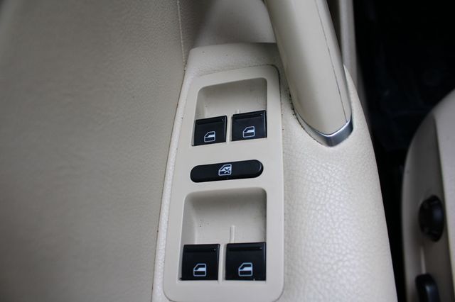 2019 Volkswagen Passat 2.0T Wolfsburg Edition Automatic - 22955318 - 27