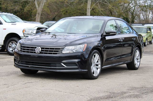 2019 Volkswagen Passat 2.0T Wolfsburg Edition Automatic - 22955318 - 2