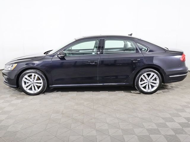 2019 Volkswagen Passat 2.0T Wolfsburg Edition Automatic - 23035725 - 16