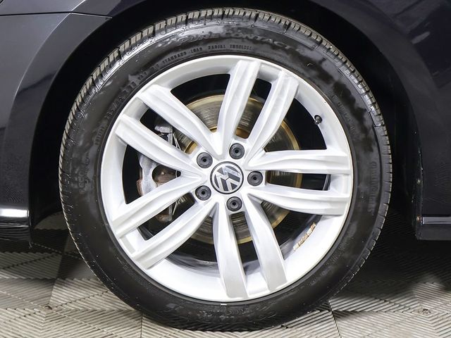 2019 Volkswagen Passat 2.0T Wolfsburg Edition Automatic - 23035725 - 21