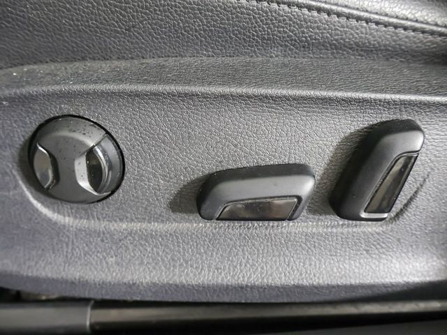 2019 Volkswagen Passat 2.0T Wolfsburg Edition Automatic - 23035725 - 32