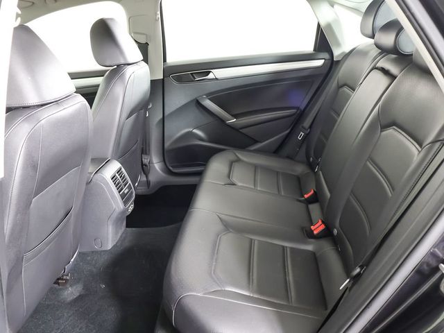 2019 Volkswagen Passat 2.0T Wolfsburg Edition Automatic - 23035725 - 33