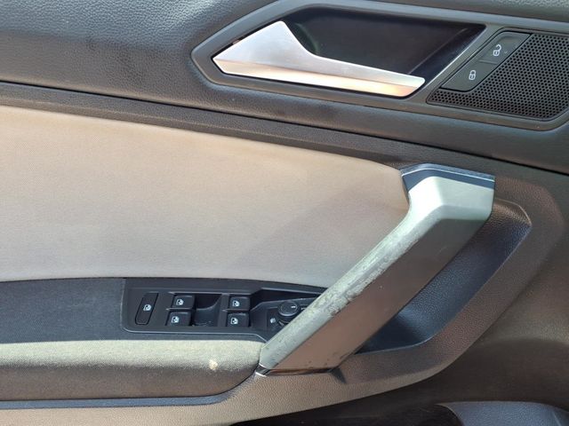 2019 Volkswagen Tiguan 2.0T S 4MOTION - 23043456 - 11