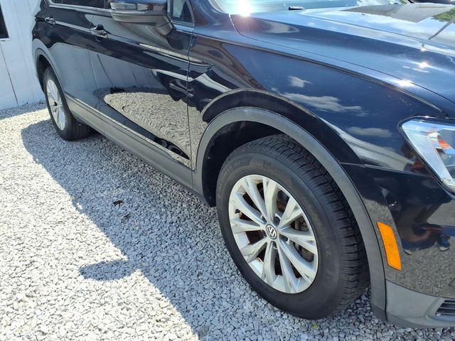2019 Volkswagen Tiguan 2.0T S 4MOTION - 23043456 - 16