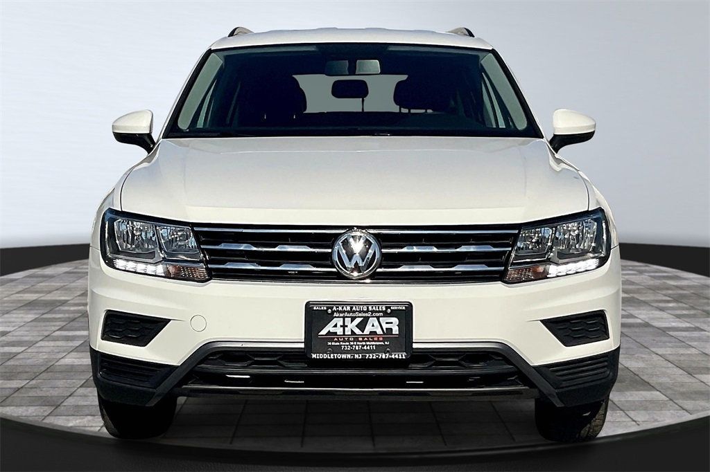 2019 Volkswagen Tiguan S photo 2