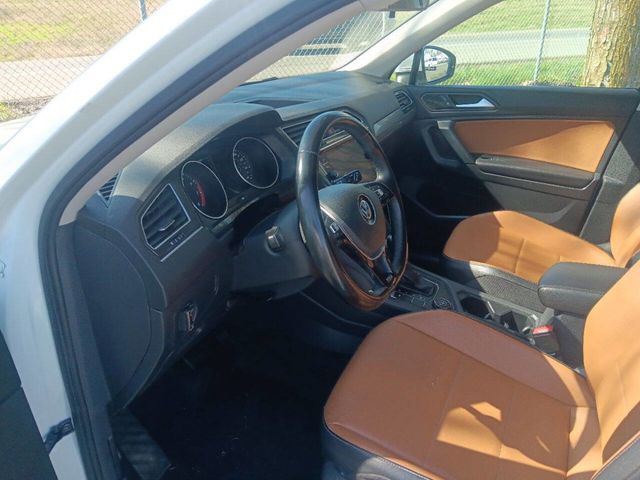 2019 Volkswagen Tiguan 2.0T SE 4MOTION - 22987400 - 3