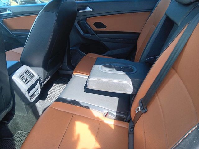 2019 Volkswagen Tiguan 2.0T SE 4MOTION - 22987400 - 6
