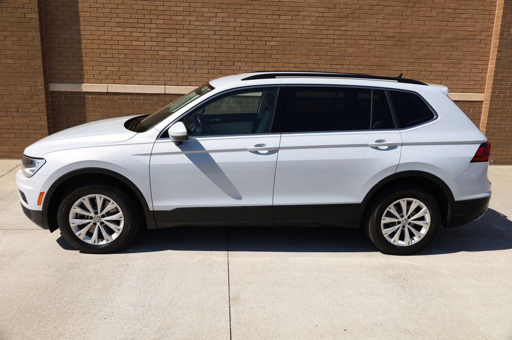 2019 Volkswagen Tiguan SE photo 2