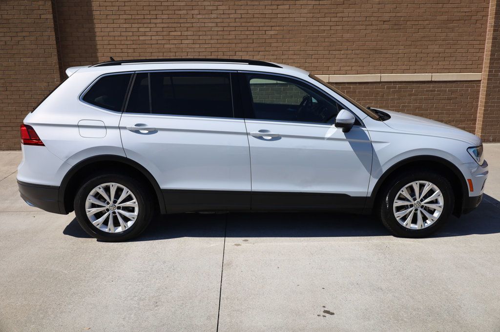 2019 Volkswagen Tiguan SE photo 3