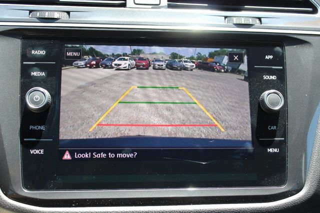 2019 Volkswagen Tiguan 2.0T SE FWD - 22933190 - 17