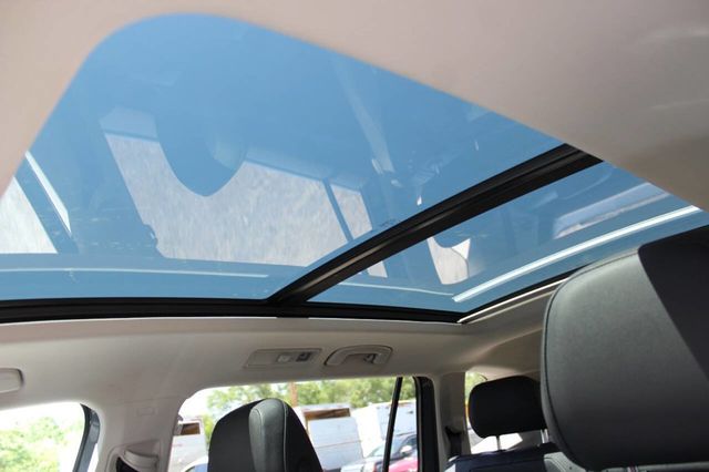 2019 Volkswagen Tiguan 2.0T SE FWD - 22933190 - 23