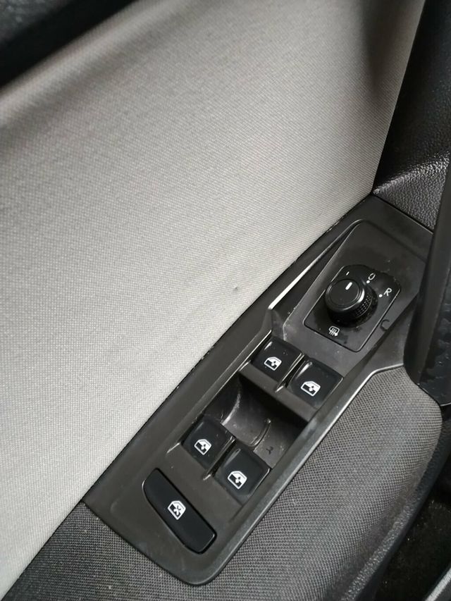 2019 Volkswagen Tiguan 2.0T S FWD - 23093340 - 23