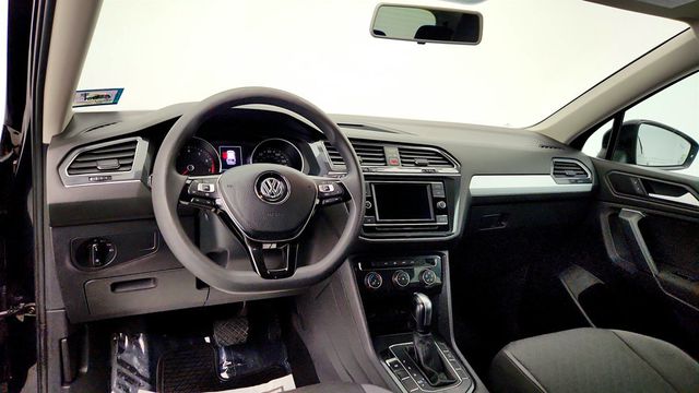 2019 Volkswagen Tiguan 2.0T S with Driver Assistance Package - 23012510 - 10