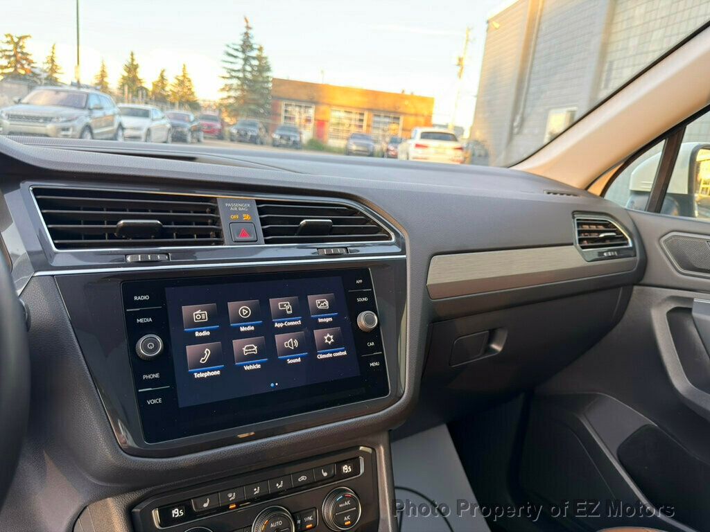 2019 Volkswagen Tiguan ONE OWNER! 79254 KMS!  - 23045277 - 28
