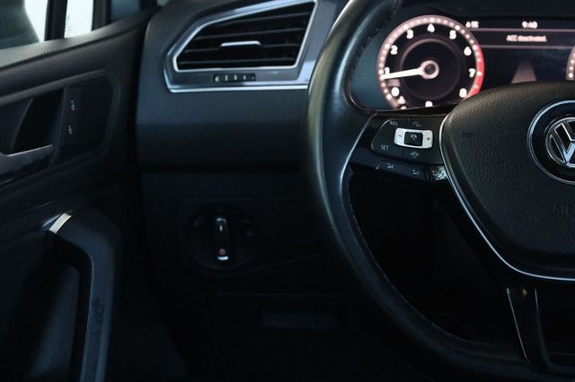2019 Volkswagen Tiguan SEL - 23081984 - 32