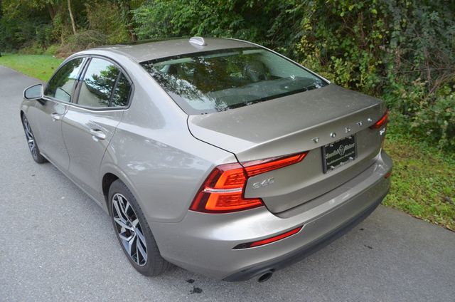 2019 Volvo S60 Low Mileage T6 Momentum / charming color - 22926548 - 11